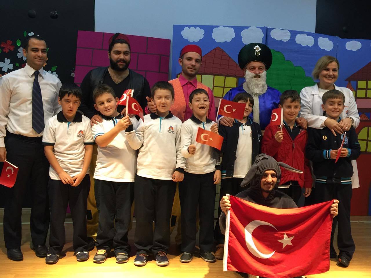 Güneş İlkokulu' nda Cumhurıyet Bayramı coşkusu